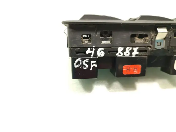 Land Rover Discovery 3 - LR3 (2004 - 2009) YUD500950PVJ Блок кнопок стеклоподъемников — фото 7