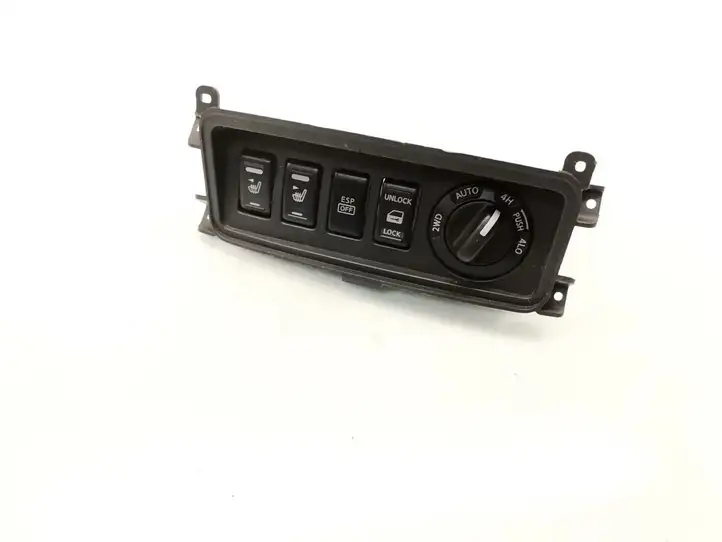Nissan Pathfinder R51 (2005 - 2012) VP5NFX Включатель блокировки дифференциалов — фото 1
