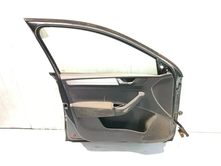 Skoda Rapid (NH) (2012 - 2019) Дверь — фото 6
