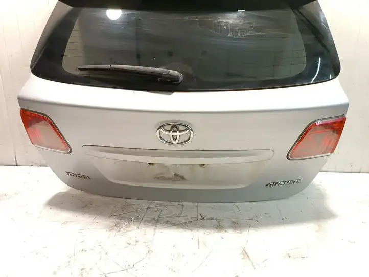 Toyota Avensis T270 (2009 - 2012) Крышка багажника — фото 4