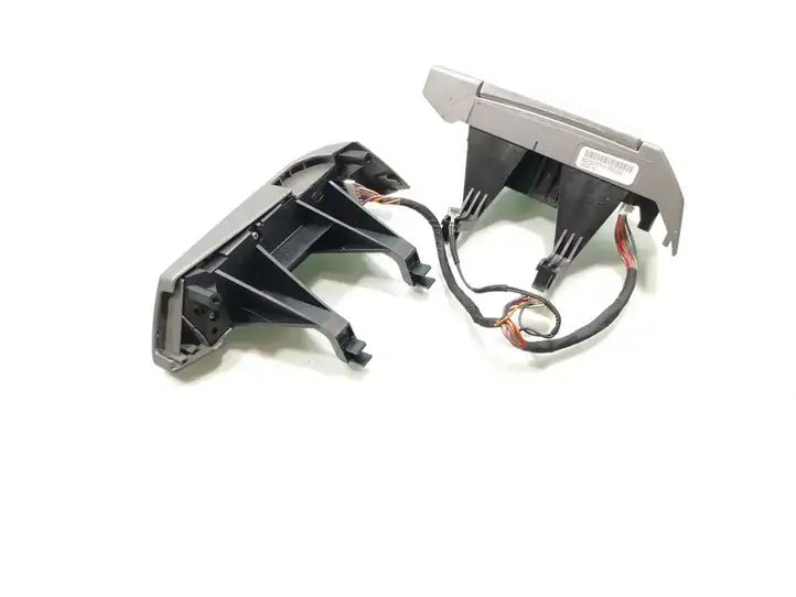 Land Rover Discovery 3 - LR3 (2004 - 2009) XPD500790 Кнопки на рулевом колесе — фото 2