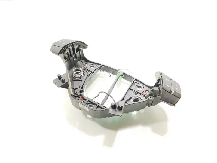 Volvo XC90 (2002 - 2006) 30680843 Кнопки на рулевом колесе — фото 1