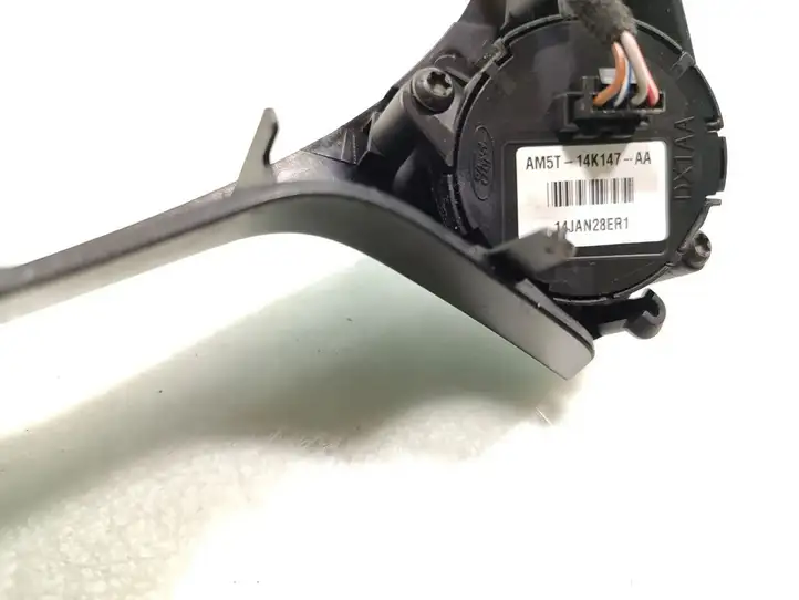 Ford Transit (2013 - 2017) BK21-3600-CD35B8 Кнопки на рулевом колесе — фото 5