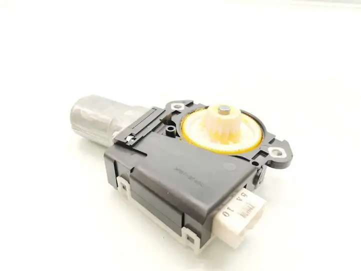 Toyota RAV 4 (XA30) (2006 - 2016) 471701-10070 Мотор привода люка — фото 2