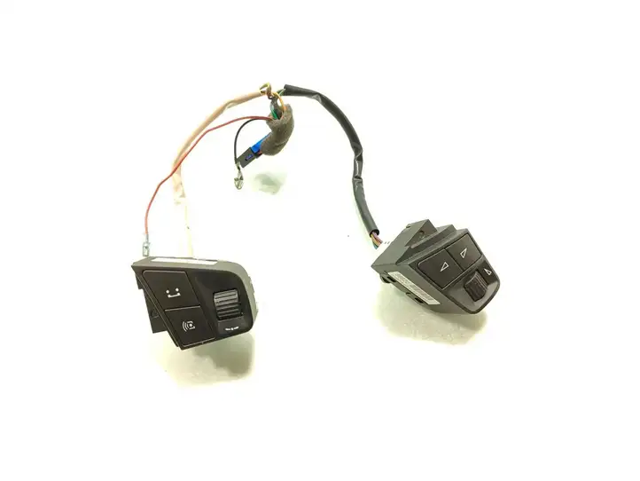 Opel Antara (2011 - 2017) 20971971 Кнопки на рулевом колесе — фото 1