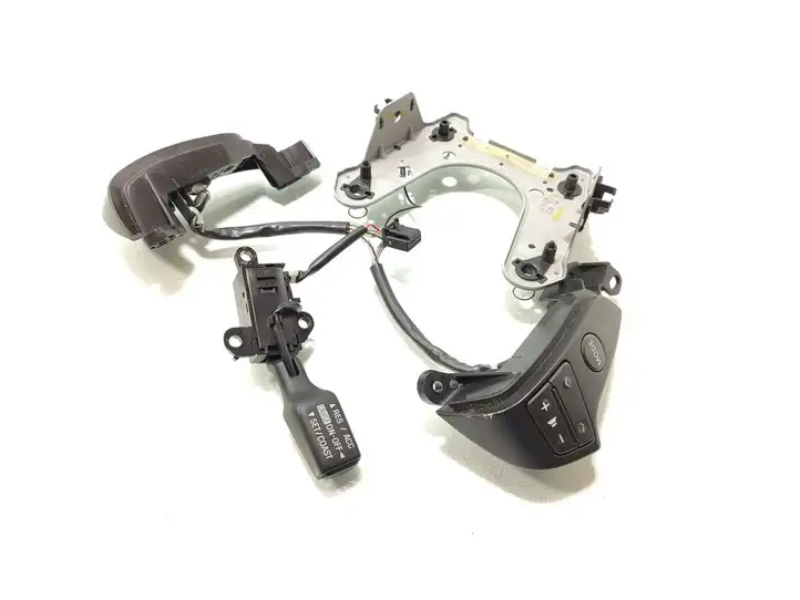 Toyota Avensis Verso (2004 - 2009) 75B596 Кнопки на рулевом колесе — фото 2