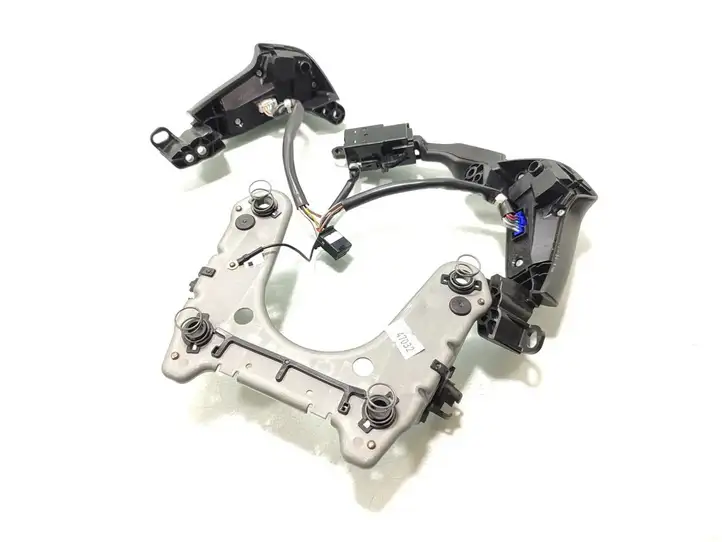 Toyota Avensis Verso (2004 - 2009) 75B596 Кнопки на рулевом колесе — фото 4