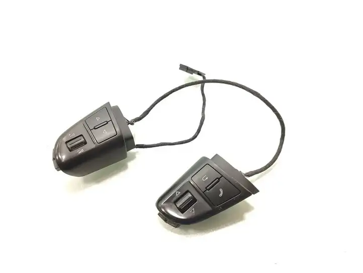 Skoda Octavia Mk2 (1Z) (2004 - 2013) 3T0959537B Кнопки на рулевом колесе — фото 2