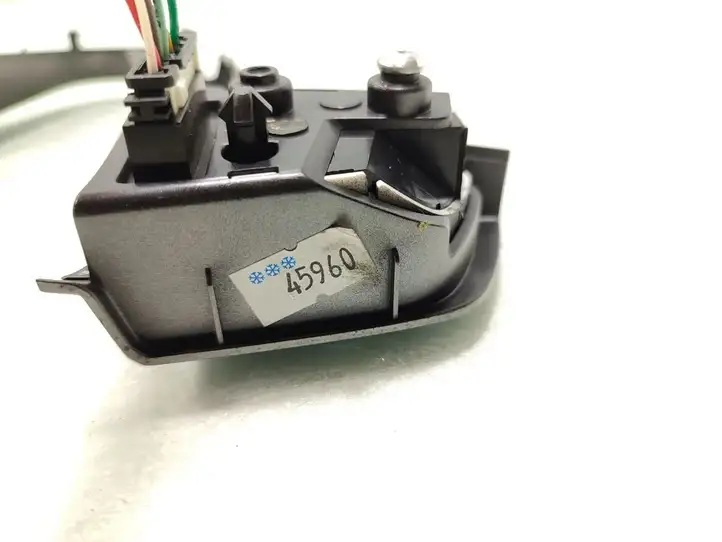 Hyundai i20 (PB PBT) (2012 - 2014) K56190-1J400 Кнопки на рулевом колесе — фото 7