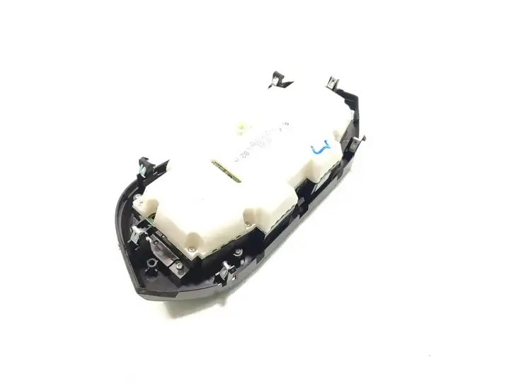 Nissan Juke I F15 (2010 - 2018) 24845-BX83A Блок управления климат-контролем — фото 5