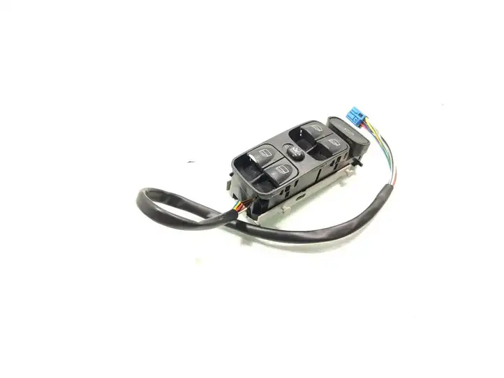 Mercedes-Benz CLK A208 (1997 - 2002) A2098203410 Блок кнопок стеклоподъемников — фото 1