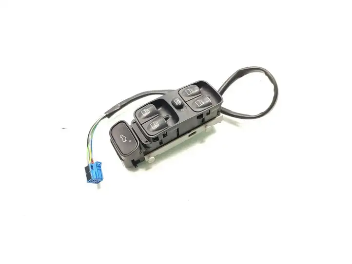 Mercedes-Benz CLK A208 (1997 - 2002) A2098203410 Блок кнопок стеклоподъемников — фото 3