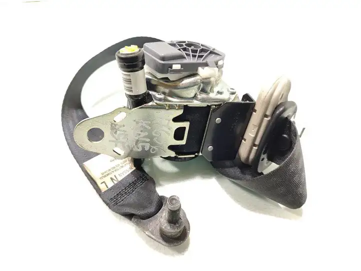 Nissan Juke I F15 (2010 - 2018) 6175433 Передний ремень безопасности — фото 5