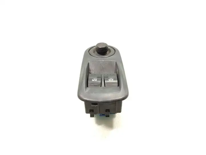 Opel Vivaro (2006 - 2014) 8200011867 Кнопка стеклоподъемников — фото 3