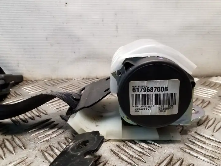 Nissan Juke I F15 (2010 - 2018) 617968700B Центральный ремень безопасности — фото 3