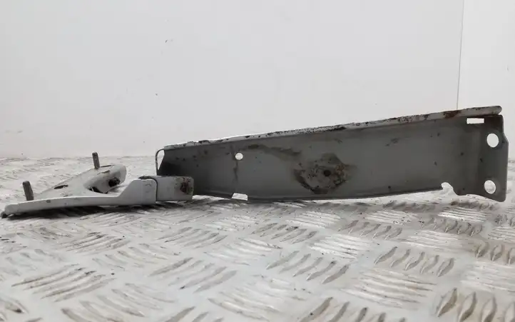 Audi A5 8T 8F (2007 - 2011) 8T0821136A Крепление крыла — фото 2