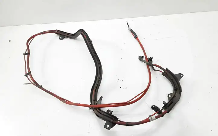 BMW 3 E90 E91 (2005 - 2012) 9205520 Плюсовой провод аккумулятора — фото 1