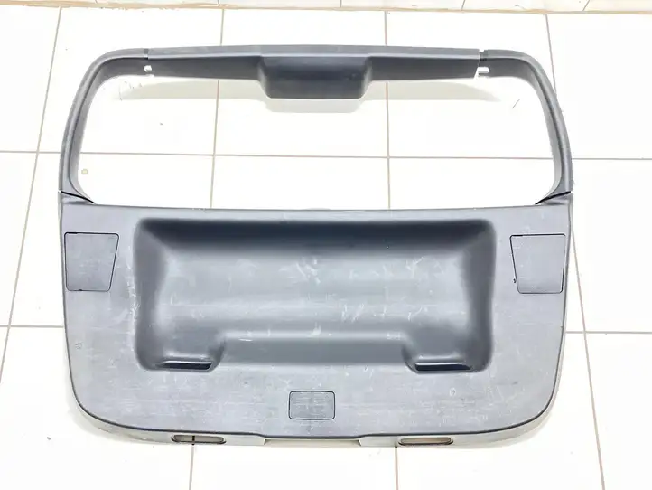 Toyota Auris E180 (2012 - 2018) 6478002021 Комплект обшивки крышки багажника — фото 1