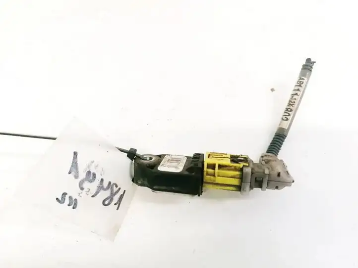 Toyota Corolla E140 E150 (2007 - 2013) 8917302050 Датчик удара SRS — фото 1