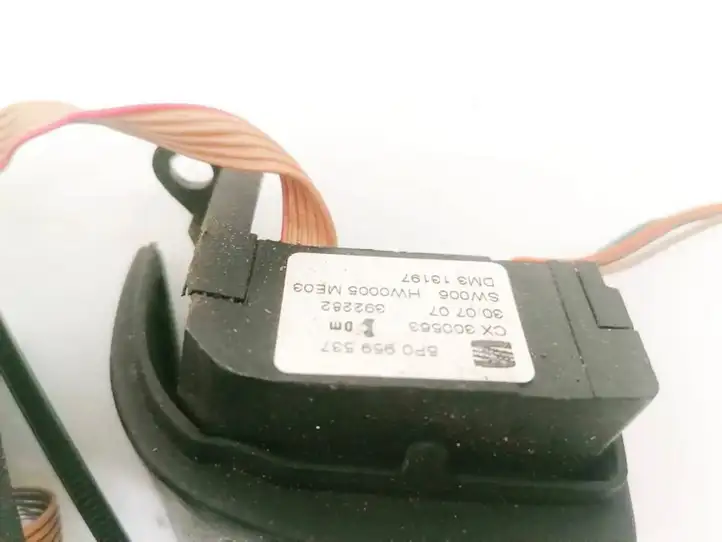 Seat Leon (1P) (2005 - 2012) 5P0959537 Кнопки на рулевом колесе — фото 3