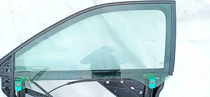 Renault Clio II (2001 - 2005) 8l3837397 Стекло передней двери — фото 1