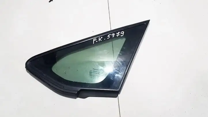 Toyota Auris 150 (2006 - 2012) Треугольное стекло кузова — фото 1