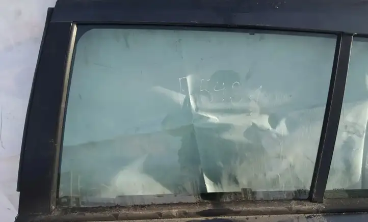 Renault Laguna II (2001 - 2005) Стекло задней двери — фото 1
