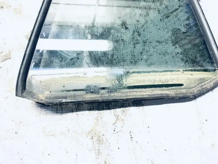 Toyota RAV 4 (XA20) (2000 - 2005) Форточка двери — фото 2