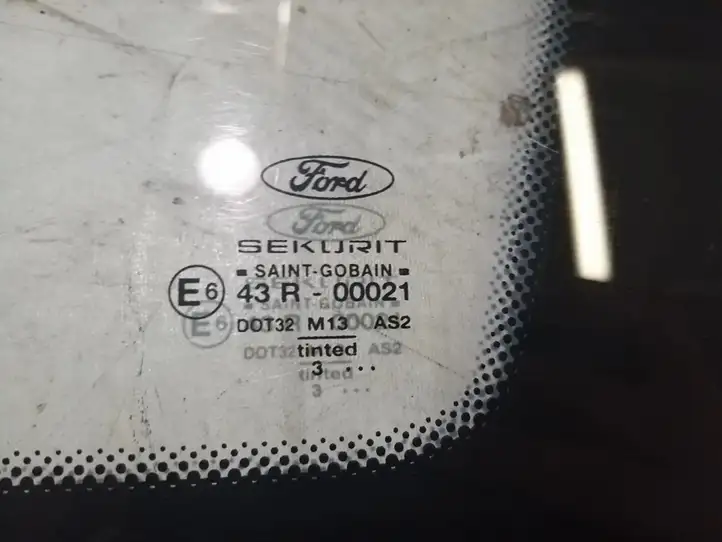 Ford Mondeo Mk III (2000 - 2007) 43R00021 Заднее боковое стекло — фото 3