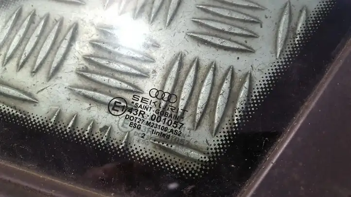 Audi A4 S4 B6 8E 8H (2000 - 2006) Заднее боковое стекло — фото 2