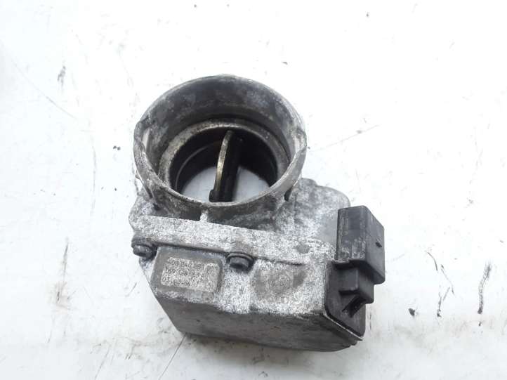 408240231001 Audi A4 S4 B6 8E 8H Droselinė sklendė