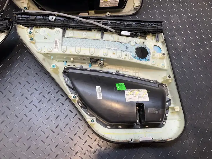 BMW X5 E70 (2006 - 2013) 6484492 Обшивка задней двери — фото 27