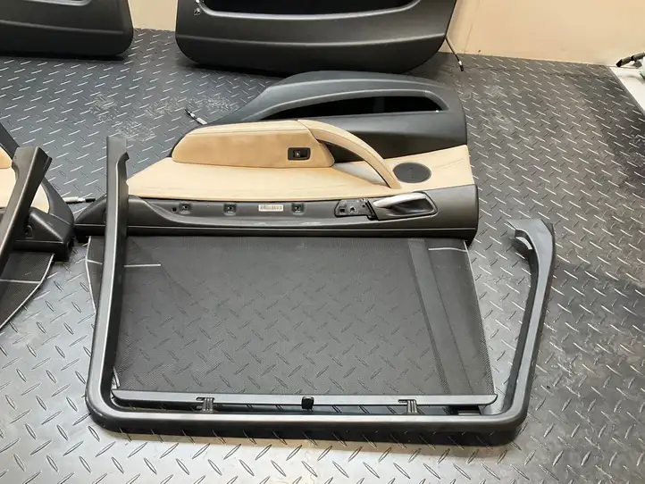BMW X5 E70 (2006 - 2013) 6484492 Обшивка задней двери — фото 30