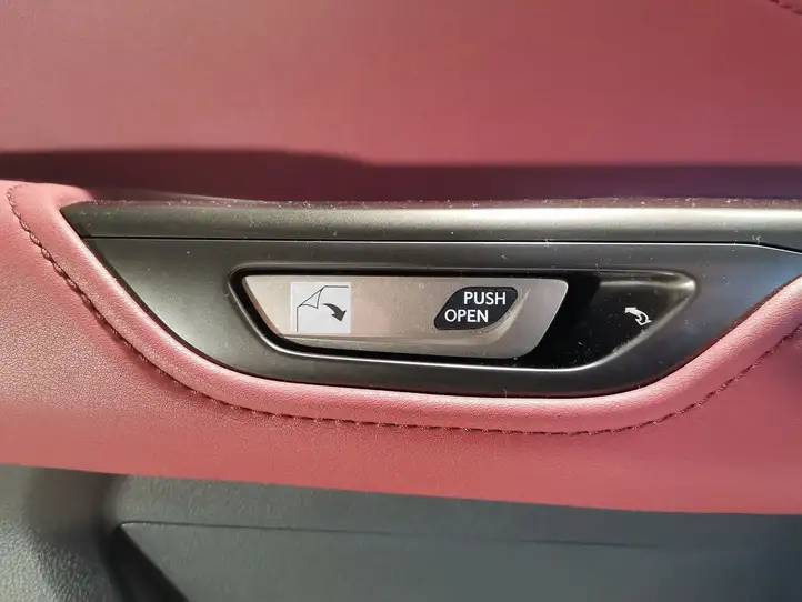 Lexus NX (2021 - ) 74294X1008 Обшивка передней двери — фото 9