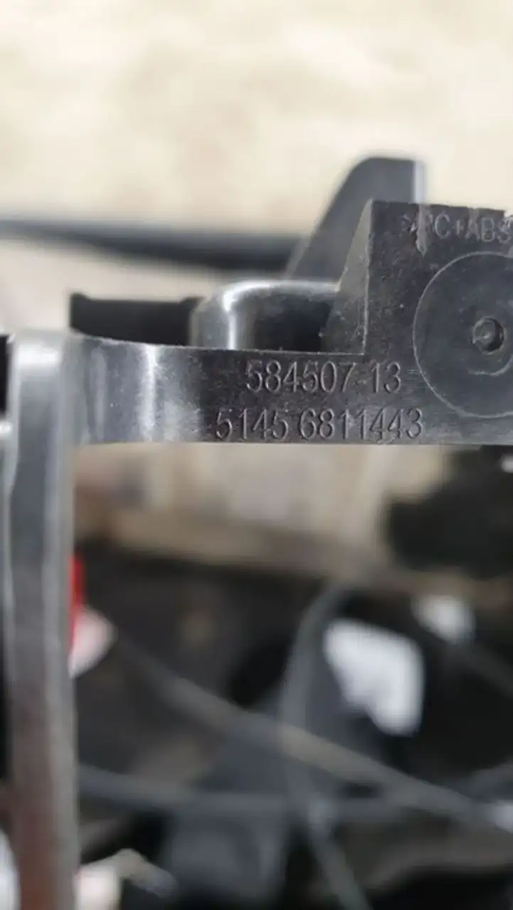 BMW 4 G22 G23 G24 G26 (2020 - ) 51456811443 Кронштейн GPS-навигатора — фото 2