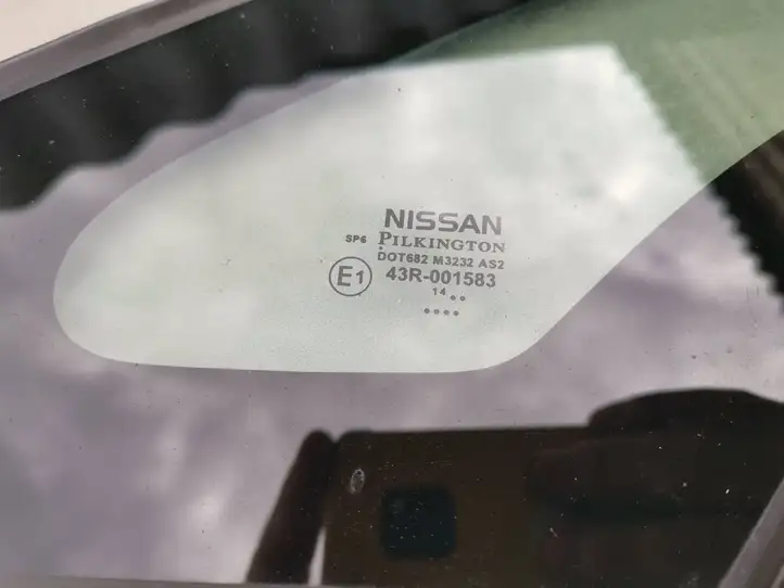 Nissan Leaf I (ZE0) (2010 - 2017) 43R001583 Треугольное стекло кузова — фото 2