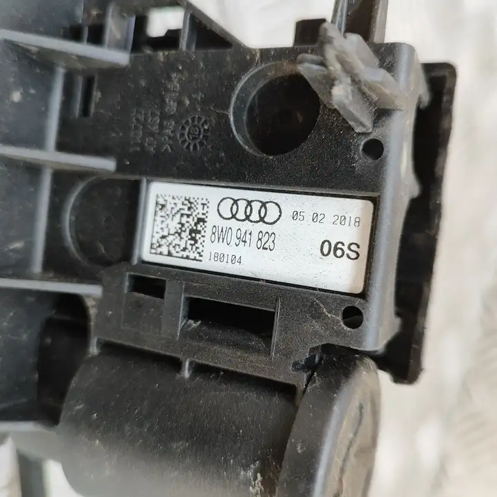 Audi A4 S4 B9 (2015 - 2019) 8W0941823 Реле выравнивания напряжения — фото 6
