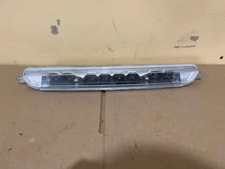 Mercedes-Benz SL R231 (2012 - 2019) 024800903 Дополнительный стоп фонарь — фото 1