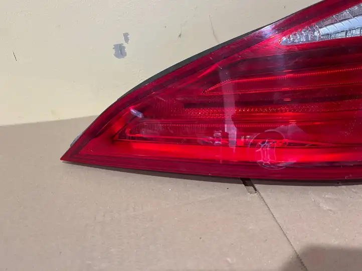 Mercedes-Benz SL R231 (2012 - 2019) A2318200464 Задний фонарь в кузове — фото 3