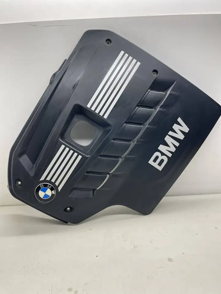 BMW 5 F10 F11 (2009 - 2016) 7584636 Крышка двигателя декоративная — фото 1