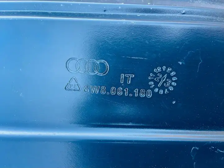 Audi A5 (2016 - ) 8W8061180 Резиновый коврик багажника — фото 10