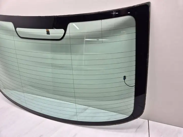 BMW 3 E90 E91 (2005 - 2012) 43R001583 Заднее стекло — фото 2