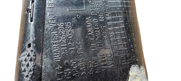 Chevrolet Corvette C7 (2014 - 2019) 23126296 Молдинг заднего крыла — фото 4