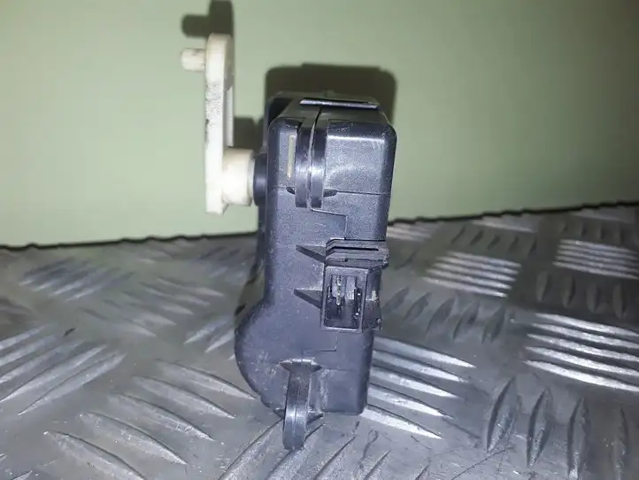 Nissan Murano Z50 (2002 - 2008) 3F12030820 Двигатель задвижки потока воздуха — фото 3