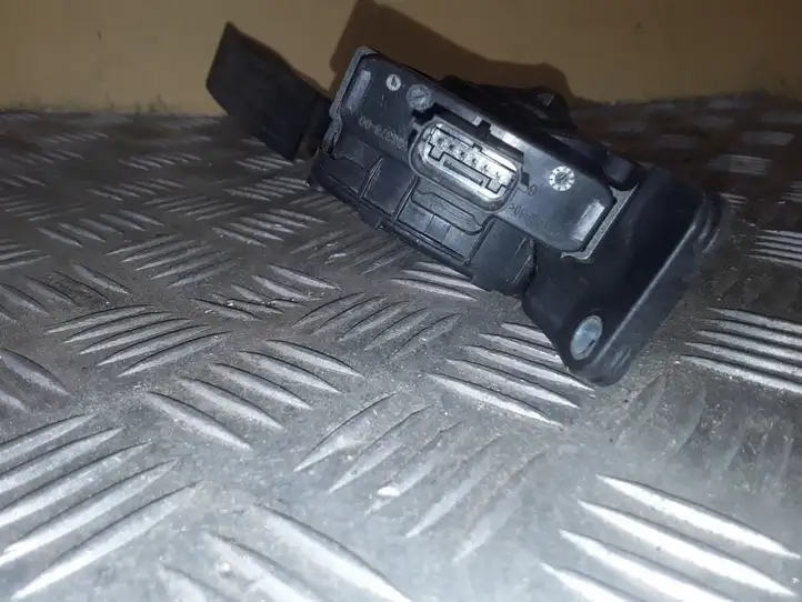 Ford Focus (2011 - 2015) BEV141600 Педаль акселератора — фото 3