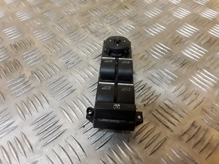 Ford Focus (2005 - 2008) 8M5T14A132AB Кнопка стеклоподъемников — фото 1