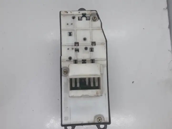 Toyota Corolla E120 E130 (2000 - 2004) 0122X08 Блок кнопок стеклоподъемников — фото 3