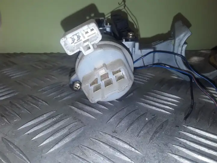 Hyundai Elantra (2003 - 2010) 954202D000 Замок зажигания — фото 3
