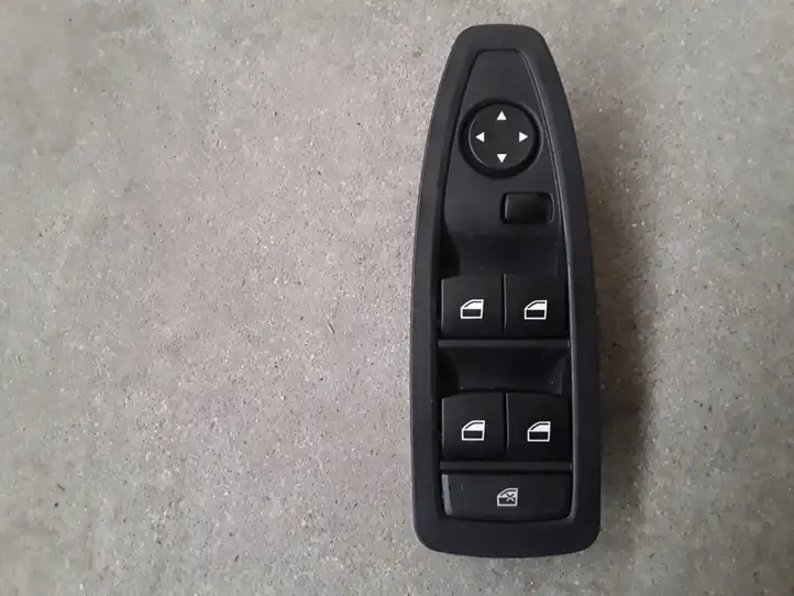 BMW 3 F30 F35 F31 (2012 - 2018) 920811003 Блок кнопок стеклоподъемников — фото 1