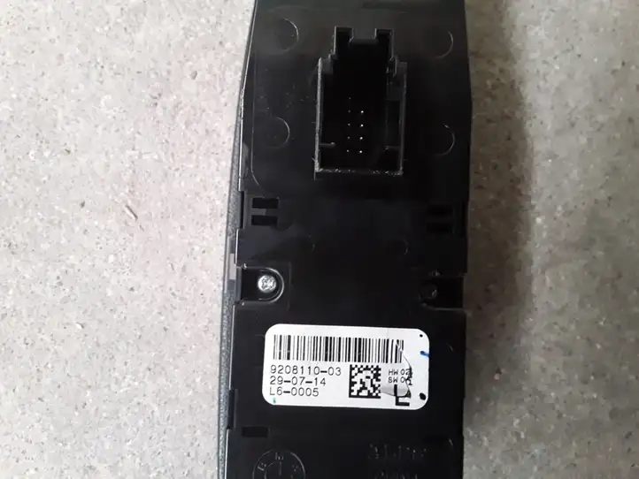 BMW 3 F30 F35 F31 (2012 - 2018) 920811003 Блок кнопок стеклоподъемников — фото 3